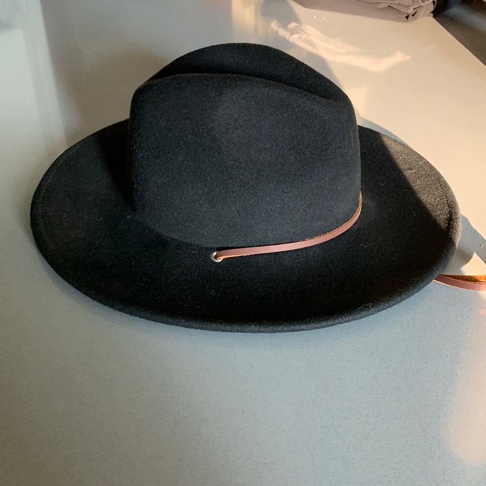 Brixton field hat